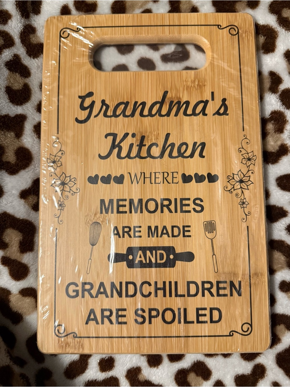 GRANDMA’S KITCHEN Bamboo Cutting Board